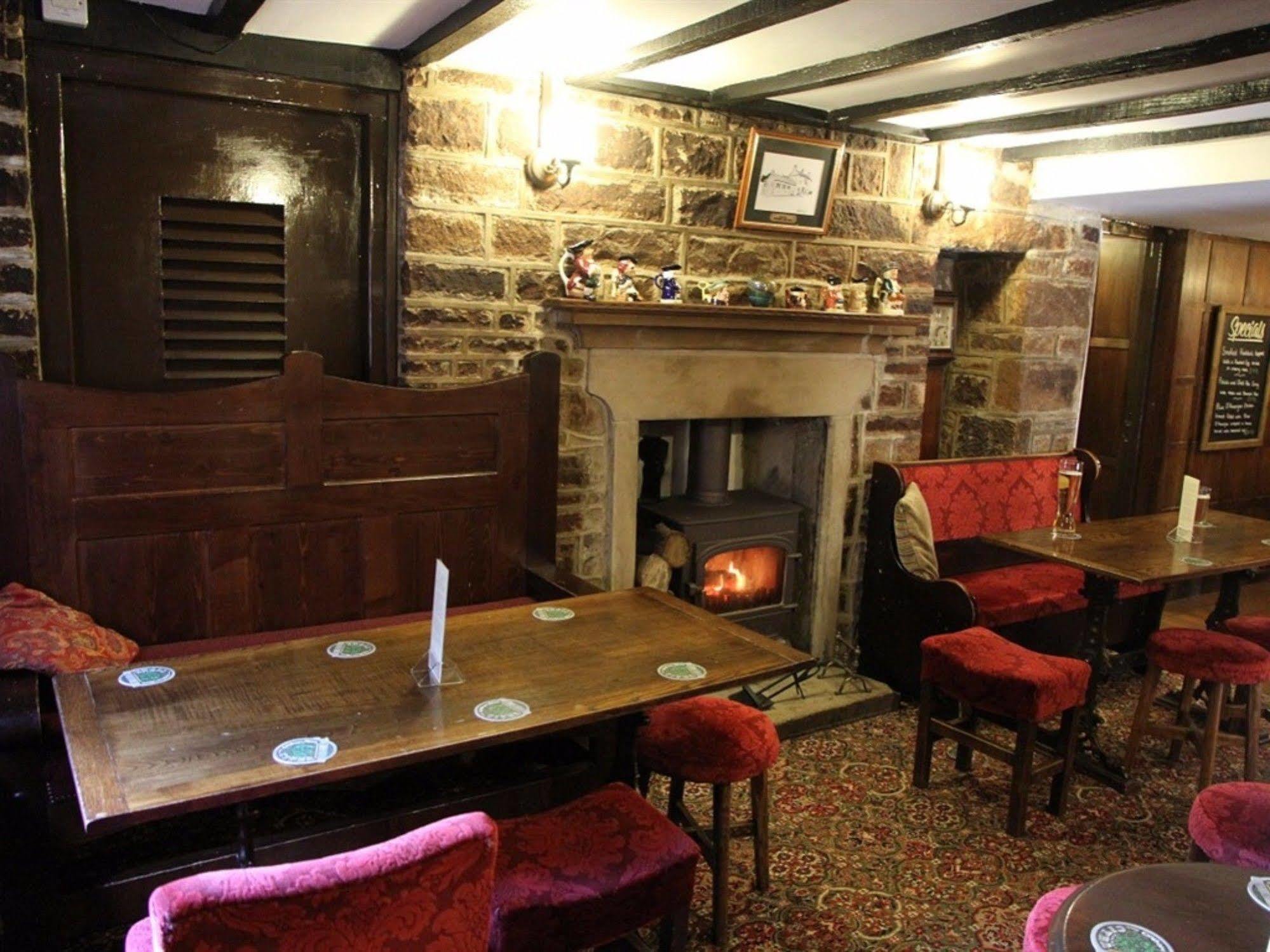 The Jug And Glass Inn 马特洛克 外观 照片